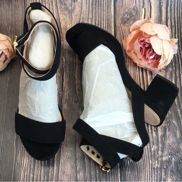 COACH black suede platform sandals 5 🆕 - Picture 6 of 8